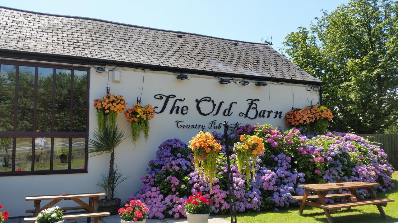 The Old Barn Inn Newport  Exterior foto